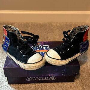 Boys Converse Space Jam high size 9